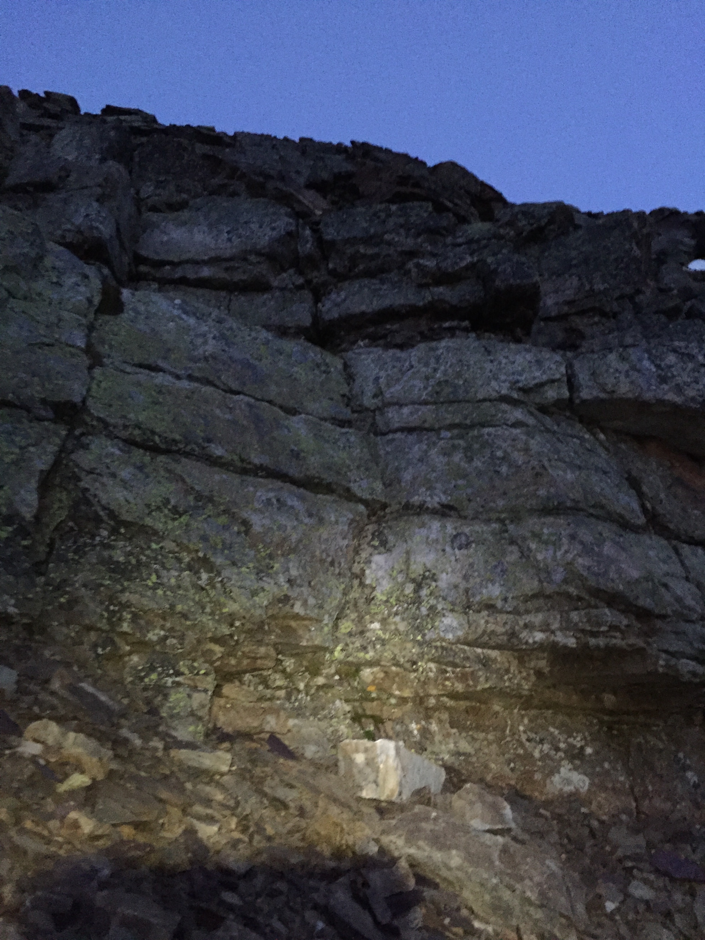 (29) Scary 10m Free Hand